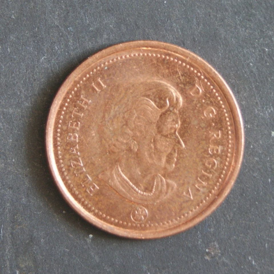 2007 1 Cent Coin (Magnetic) Canada Elizabeth II