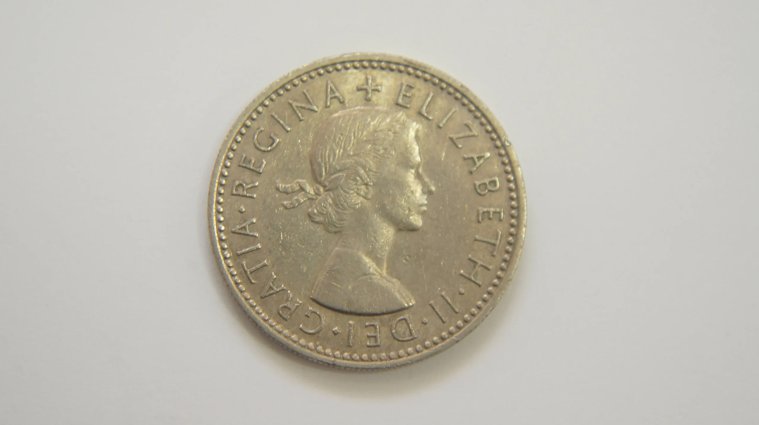 1957 English Shield Shilling Coin Queen Elizabeth II